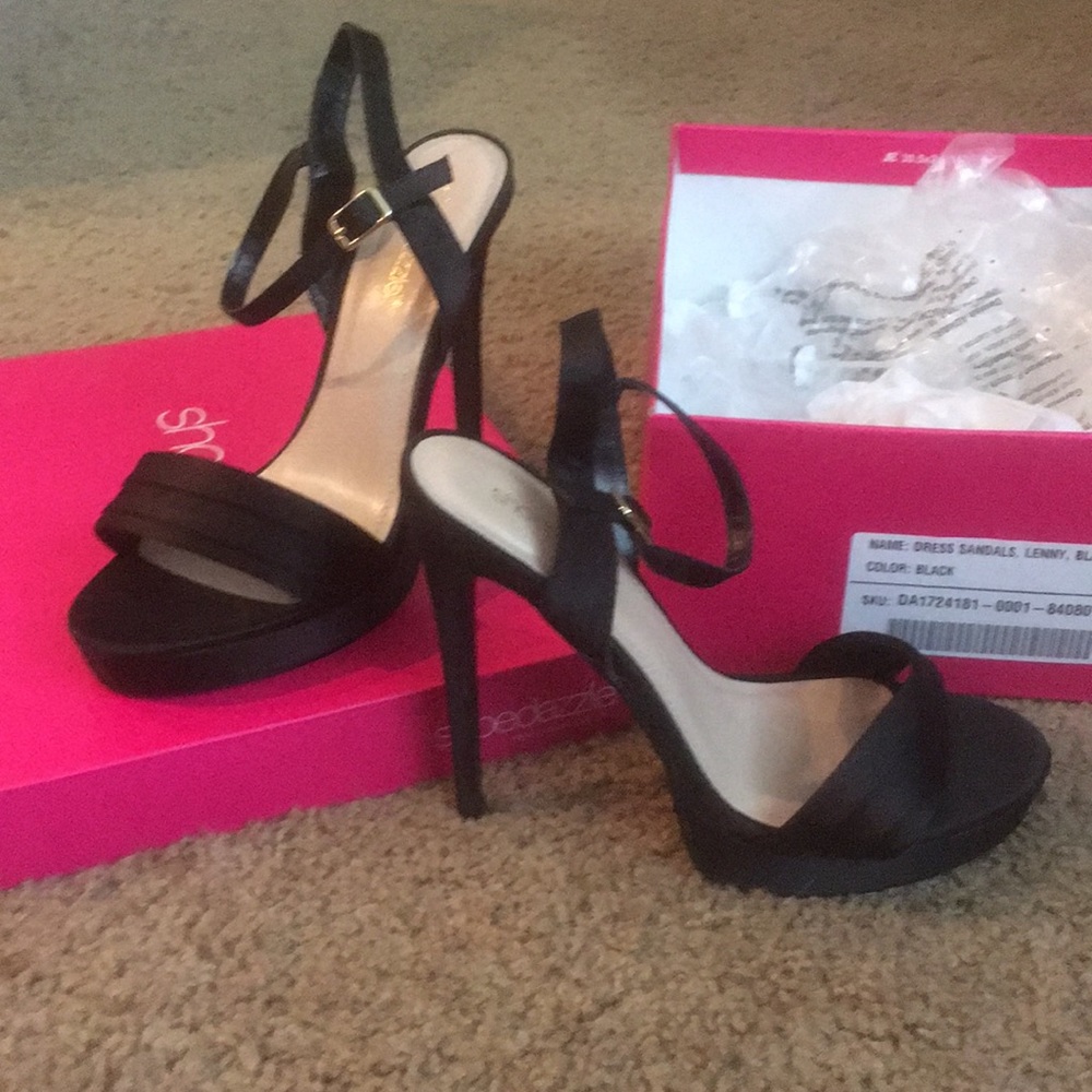 🔴Final Price🔴 Cute dressy Lenny sandals - Picture 1 of 3